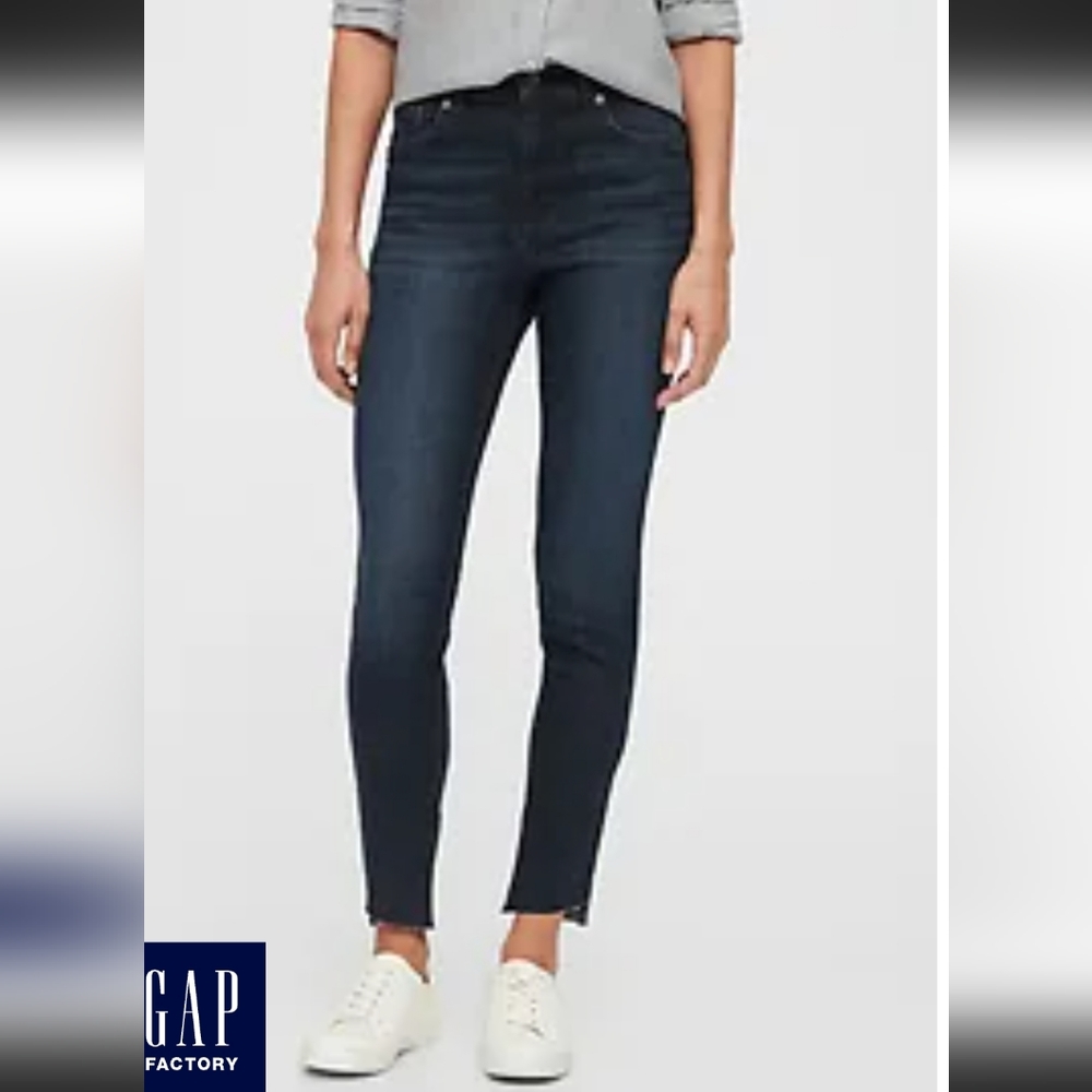 Gap High Rise Universal Legging‎ Jeans with washwell 32 extra-long